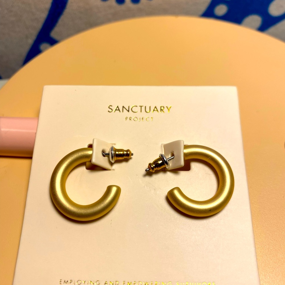 NWT SANCTUARY PROJECT Gold hoop-stud backing duo